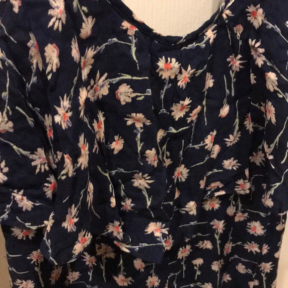Urban Outfitters Floral Romper - Picture 2 of 3